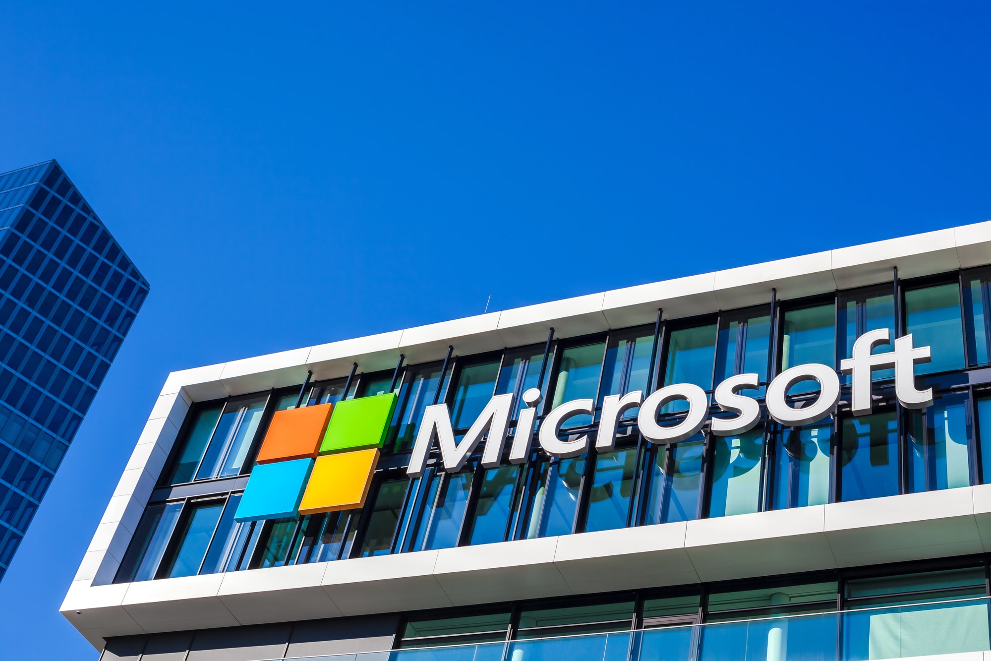 Microsoft Down, a rischio i servizi essenziali. Poteva essere una ecatombe? Se lo usi sei a rischio anche tu!