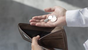 Non si riesce a lavorare per così pochi soldi
