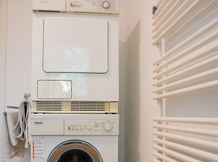 Elettrodomestici in bagno (Pixabay foto) - www.systemcue.it