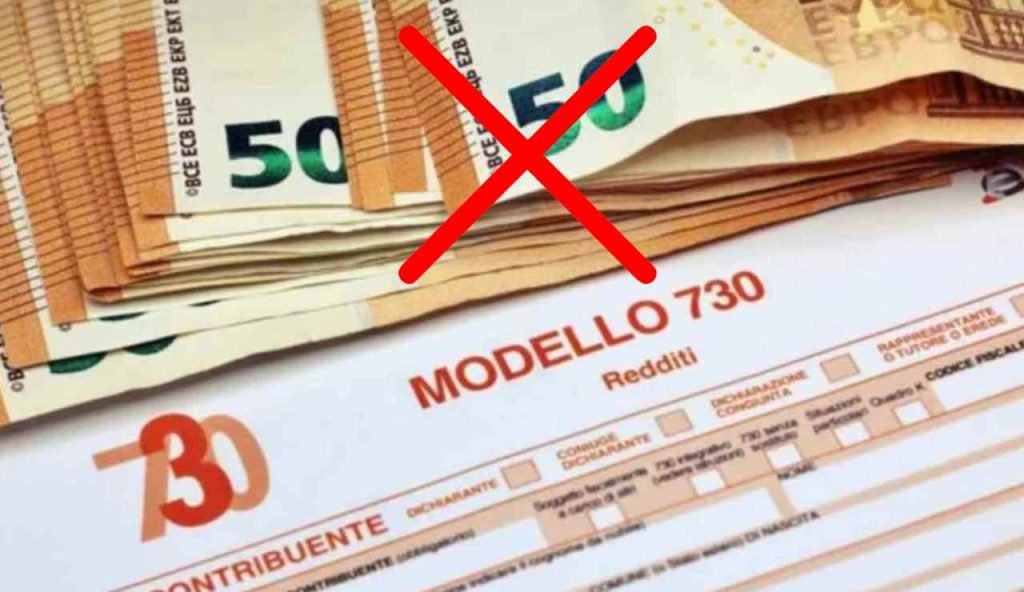 Modello 730 e soldi (Depositphotos foto) - www.systemcue.it