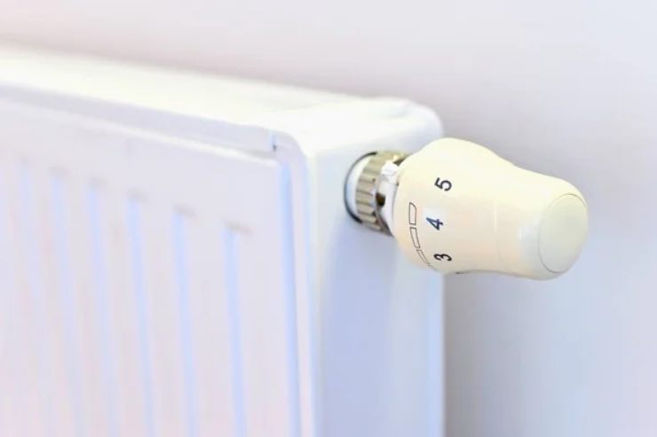 Termosifoni utili anche estate manopola sorprese inverno